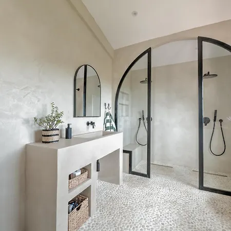 In Mediterranean Style With Private Pool *