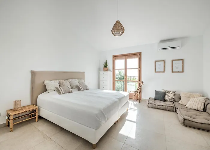 Ferienhaus In Mediterranean Style With Private Pool Nerja