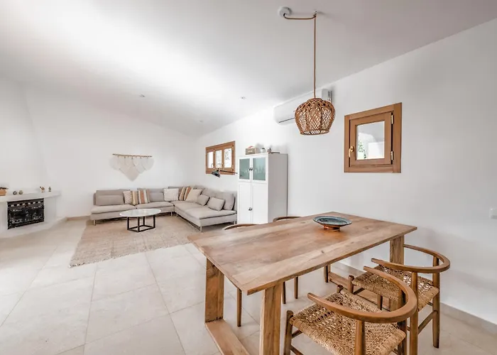 Ferienhaus In Mediterranean Style With Private Pool